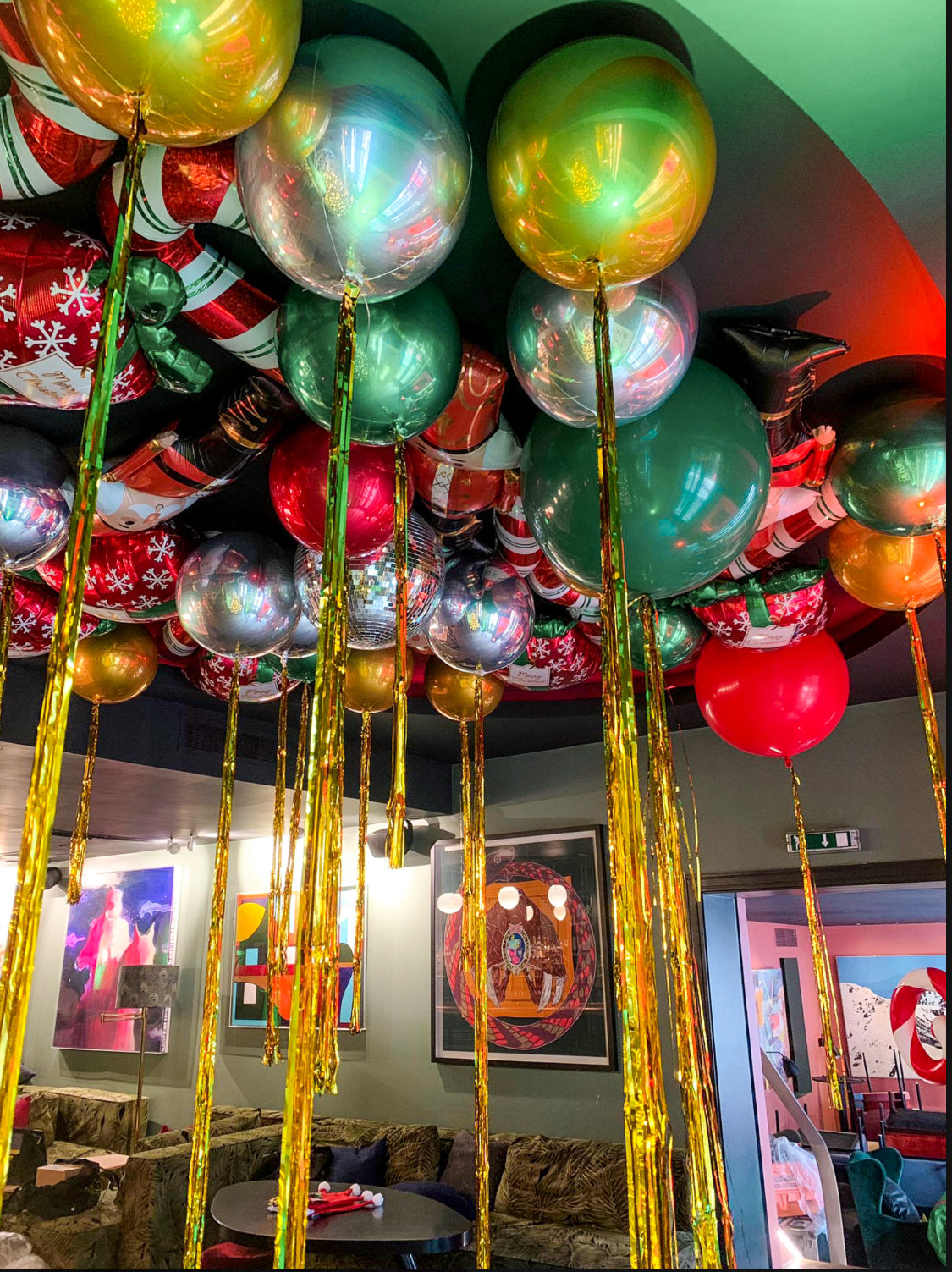 ORBZ Balloons – Event Decor, Round Balloon Bouquets – Toronto Party Balloons