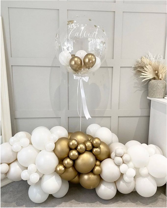 Helium Bobo Balloon with Garland – Engagement & Wedding