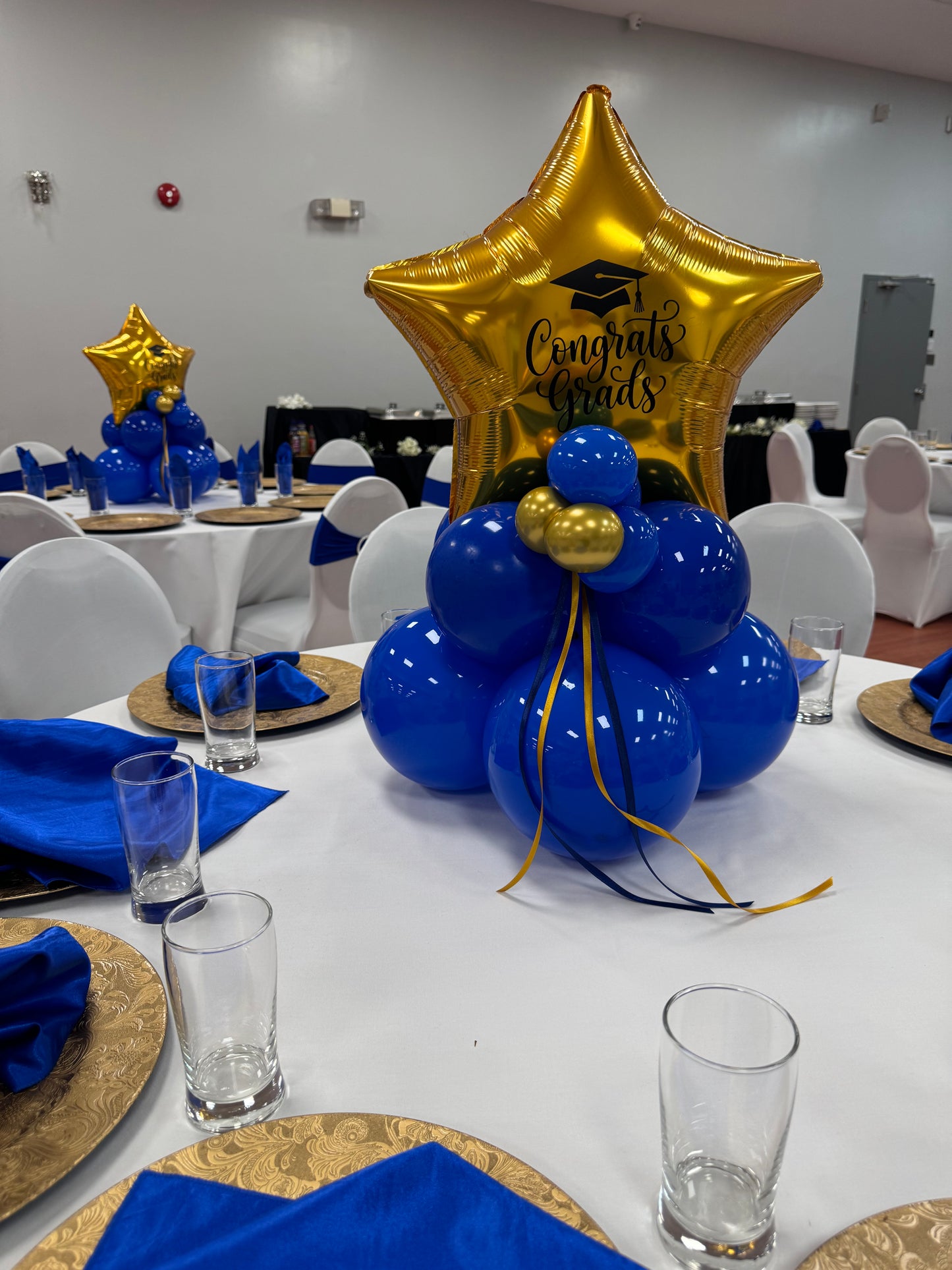 Balloon Centerpiece for Graduation | Grad Table Decor Toronto & GTA