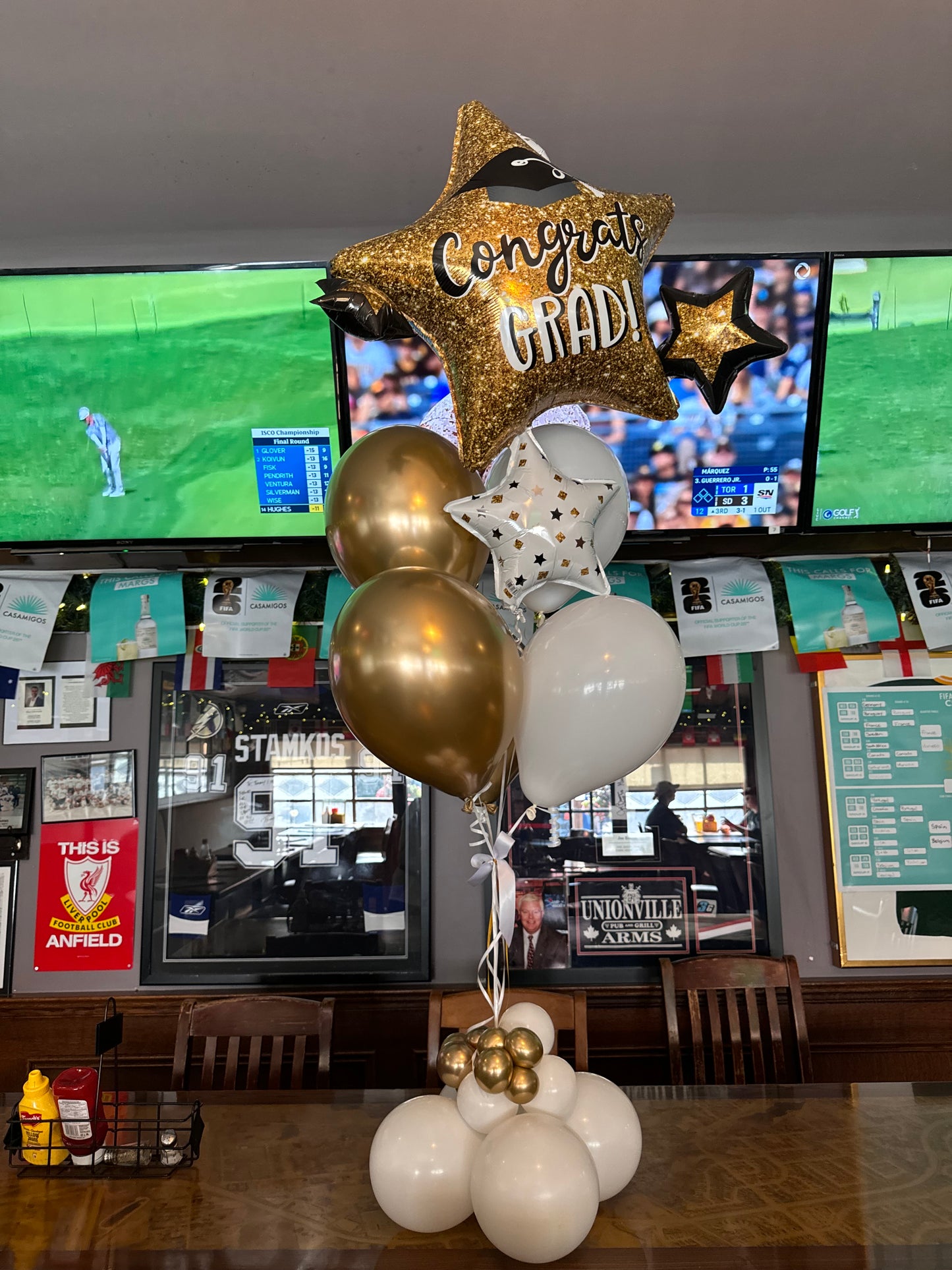 Congrats Grad Big Star Balloon Bouquet | Markham Graduation Balloons